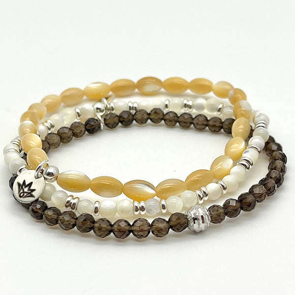 Goldenes Perlmutt Armband mit Rauchquarz und weißem Perlmutt