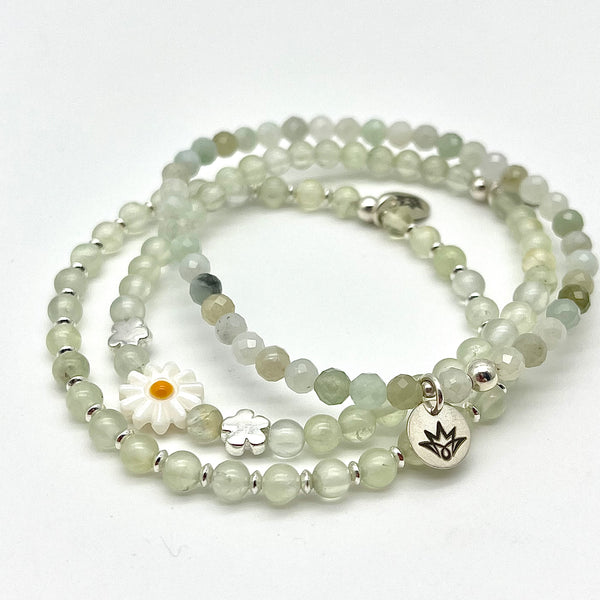 Prehnit Armband mit Gänseblümchen