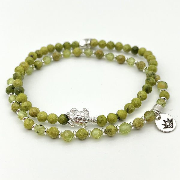 Grünes Armband-Set mit Schildkröte