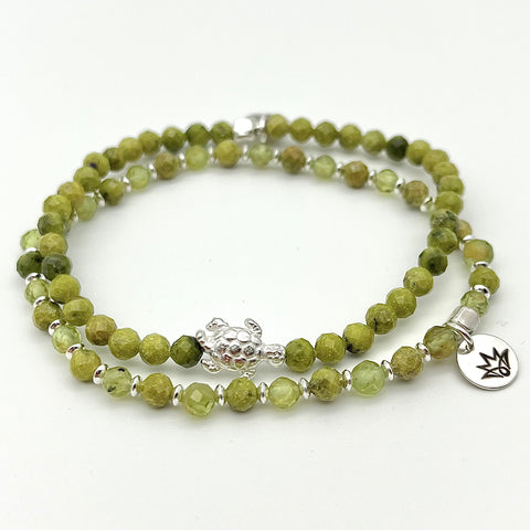 Grünes Armband-Set mit Schildkröte