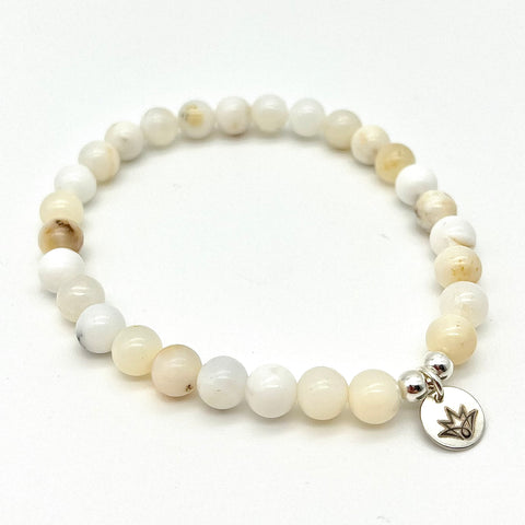 Edelsteinarmband aus Dedriten-Opal