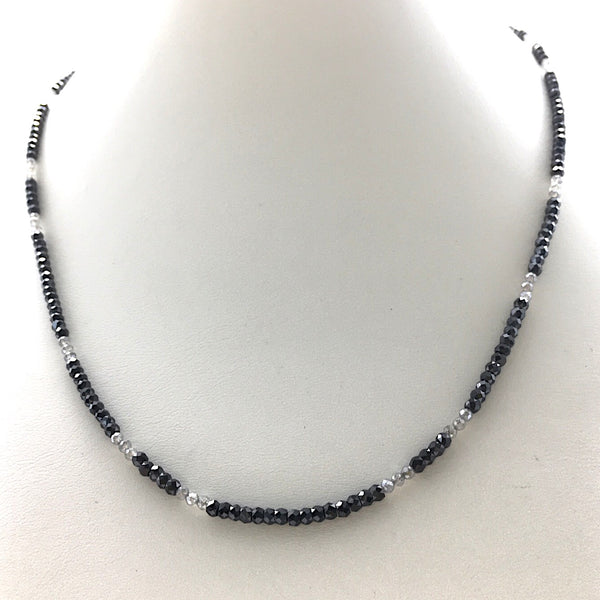 Collier-Kette aus Spinell und Labradorith