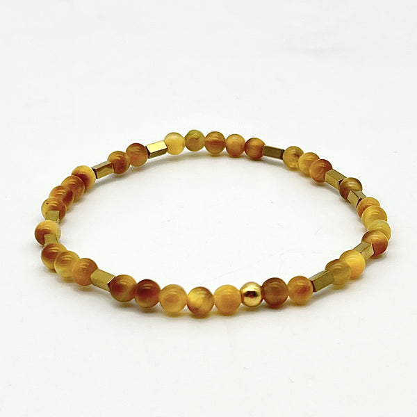Armband-Set aus Tigerauge und goldenen Details
