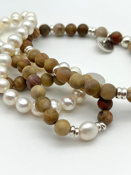 Armband aus versteinertem Holz